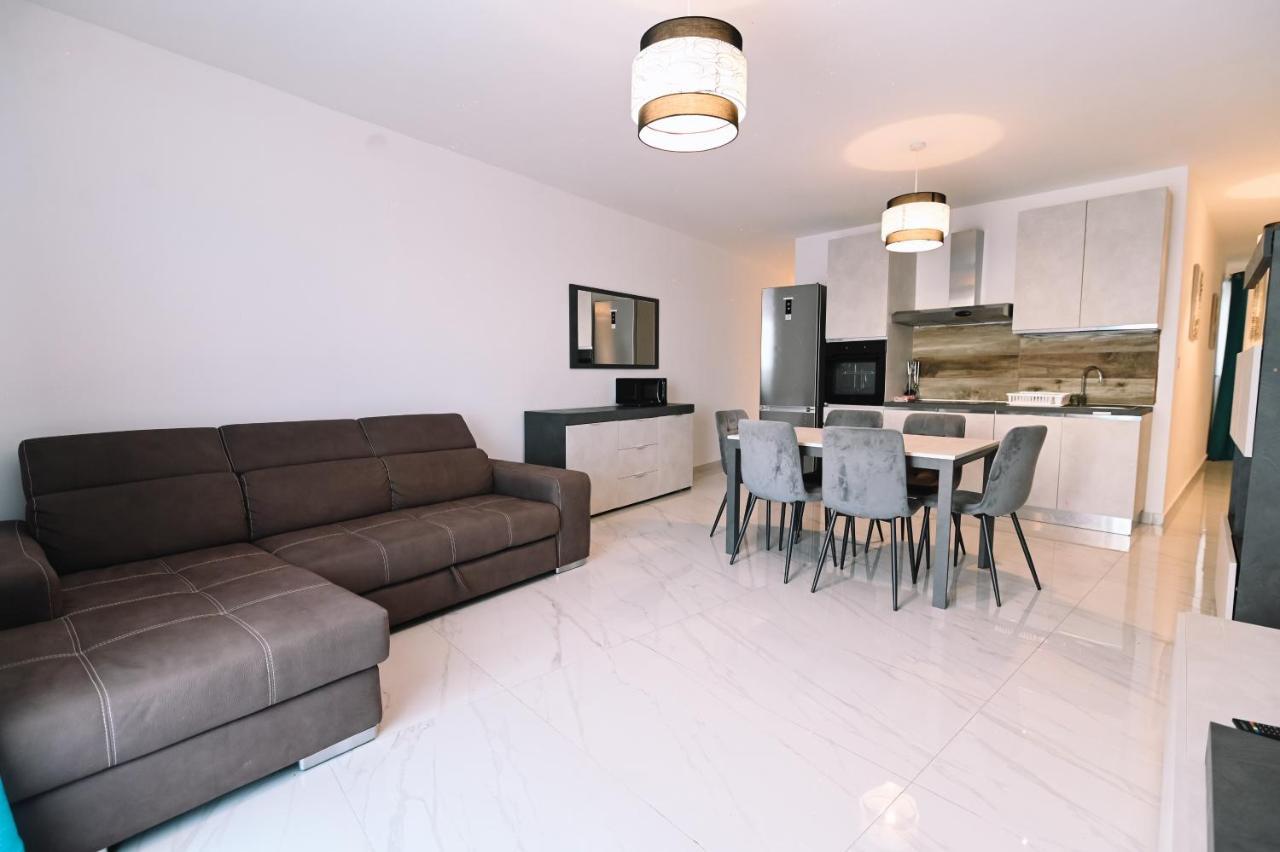 Spacious 3 Bedroom In Sliema! Extérieur photo